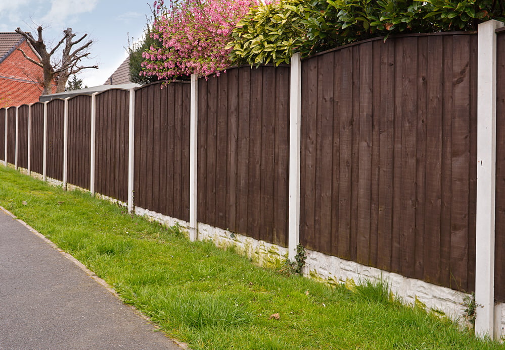 Read more about the article 6 benefits of composite fencing you must know!
